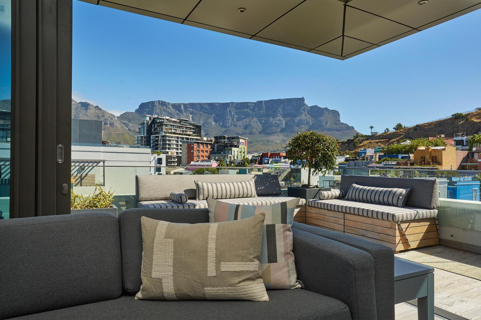 Penthouse On Napier *
