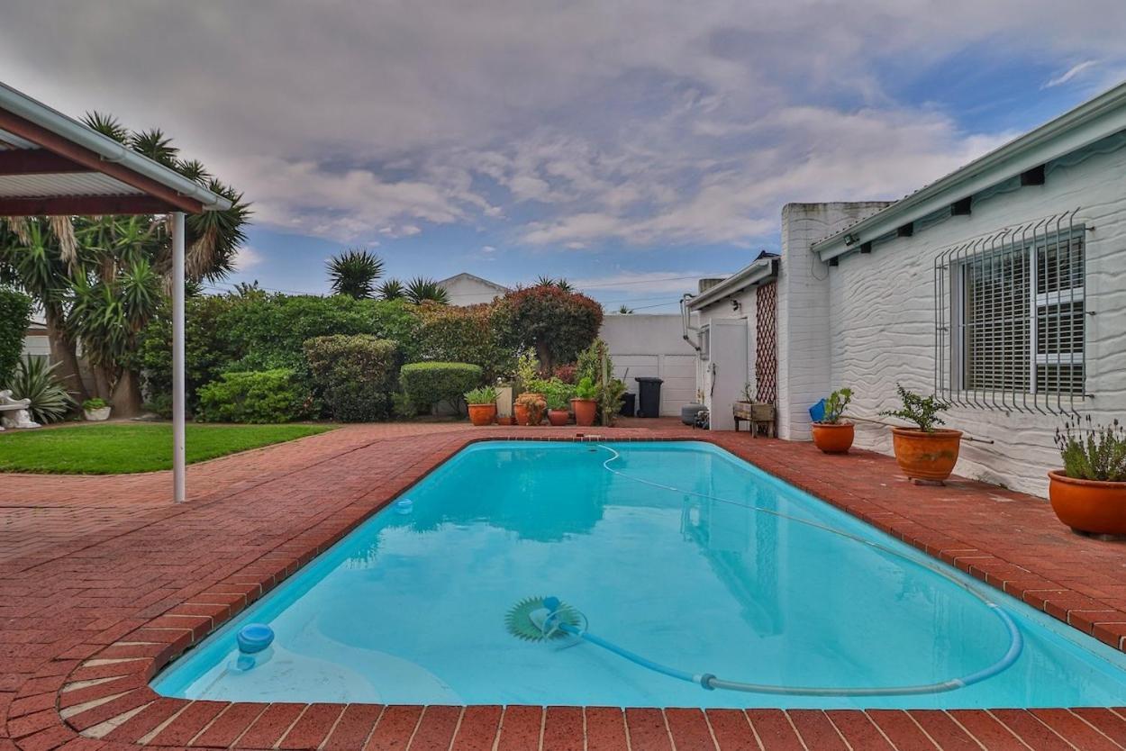 Milnerton Oak Casa de hóspedes