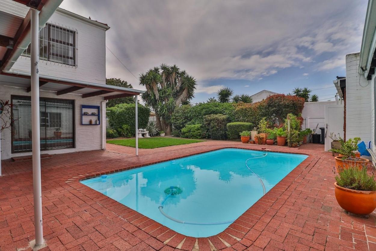 Milnerton Oak Casa de hóspedes Cidade Do Cabo