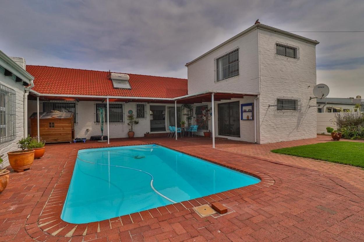 Milnerton Oak