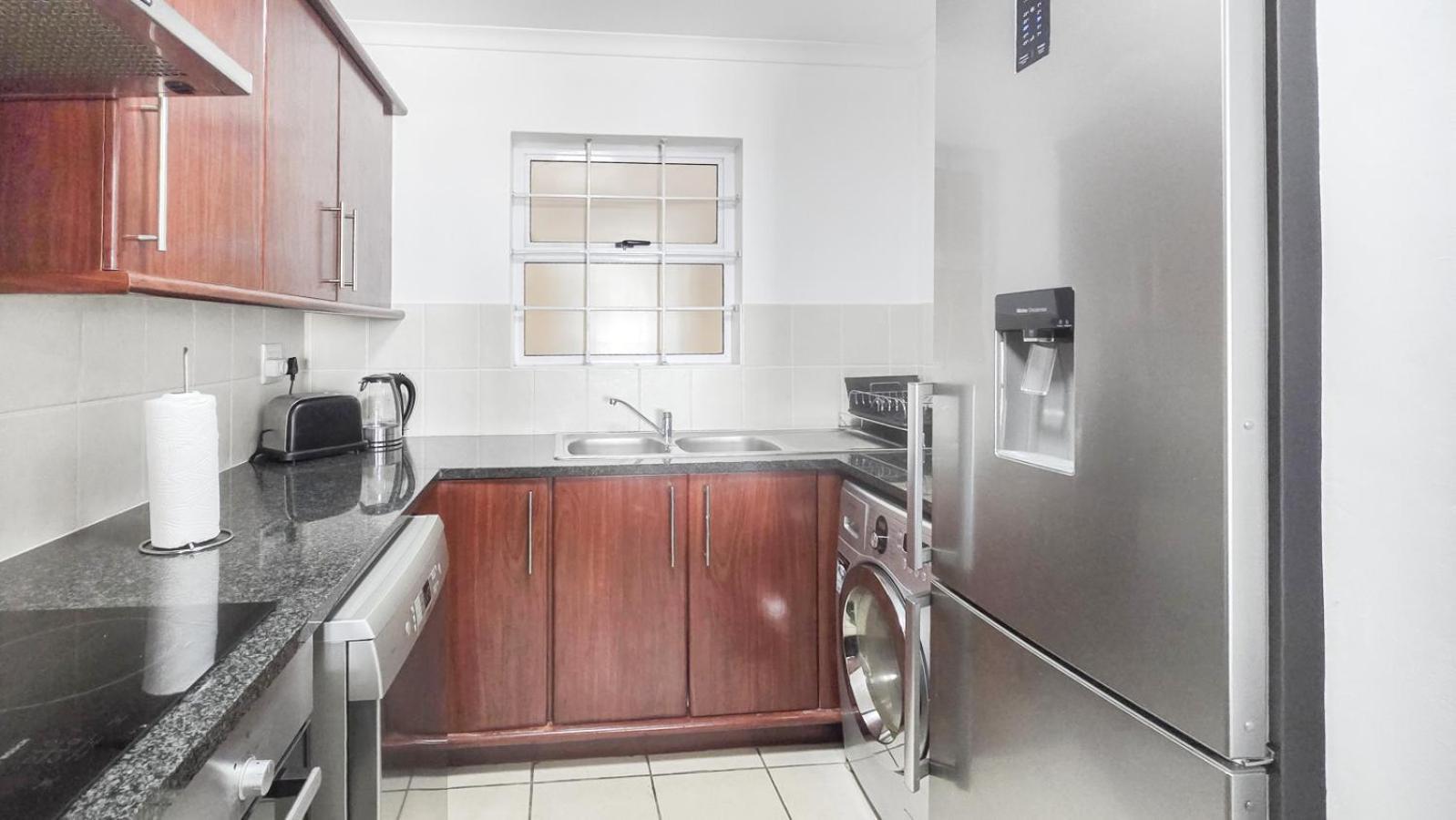 Apartment Homely 3 Bedroom In Italia Century *