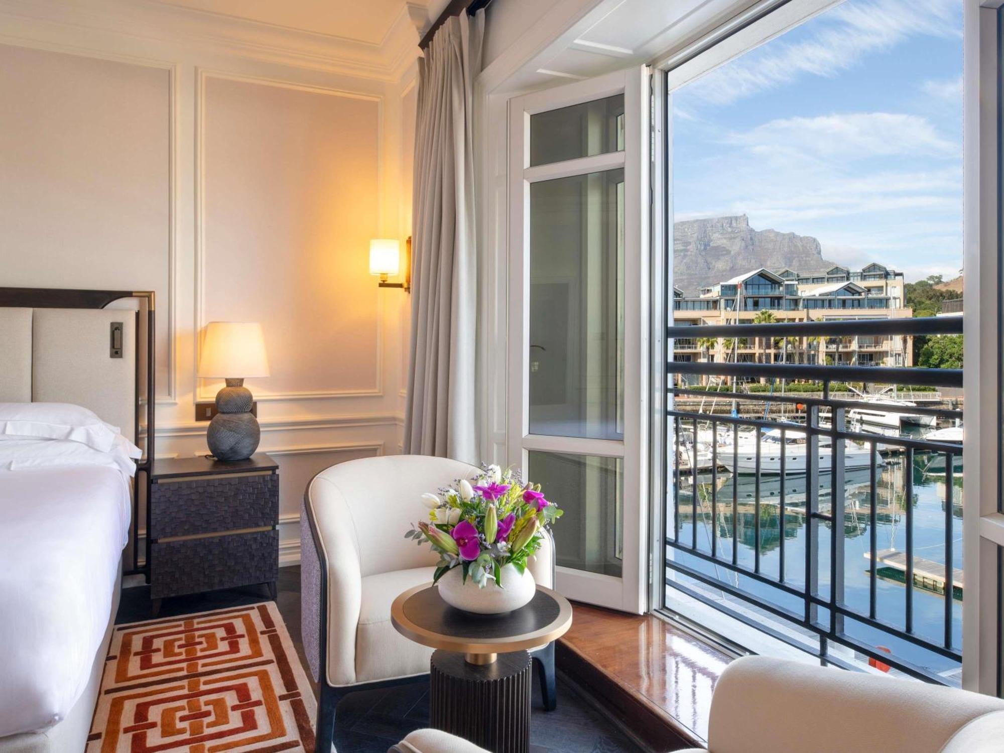 Hotel Cape Grace, A Fairmont Managed
