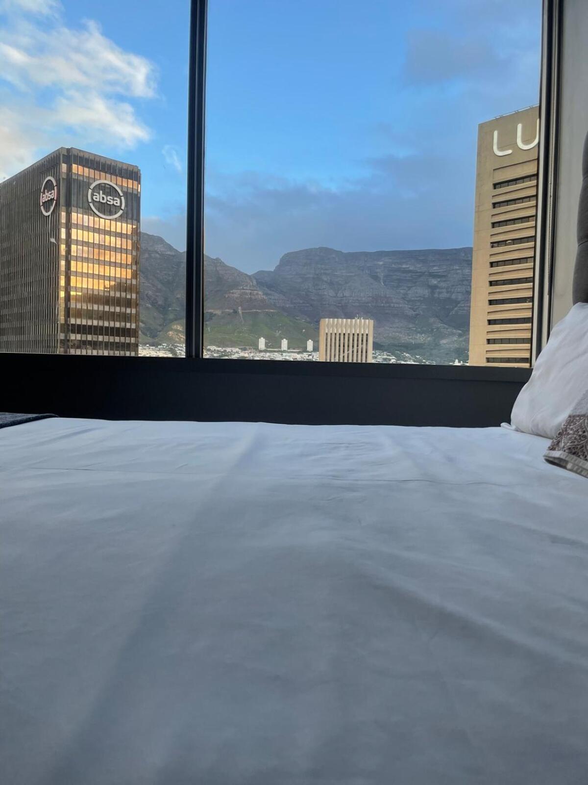 Apartment One Thibault - Table Mountain View *