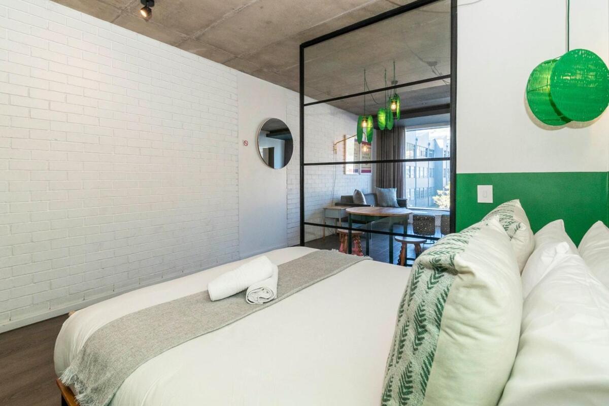 Luxury In Woodstock *