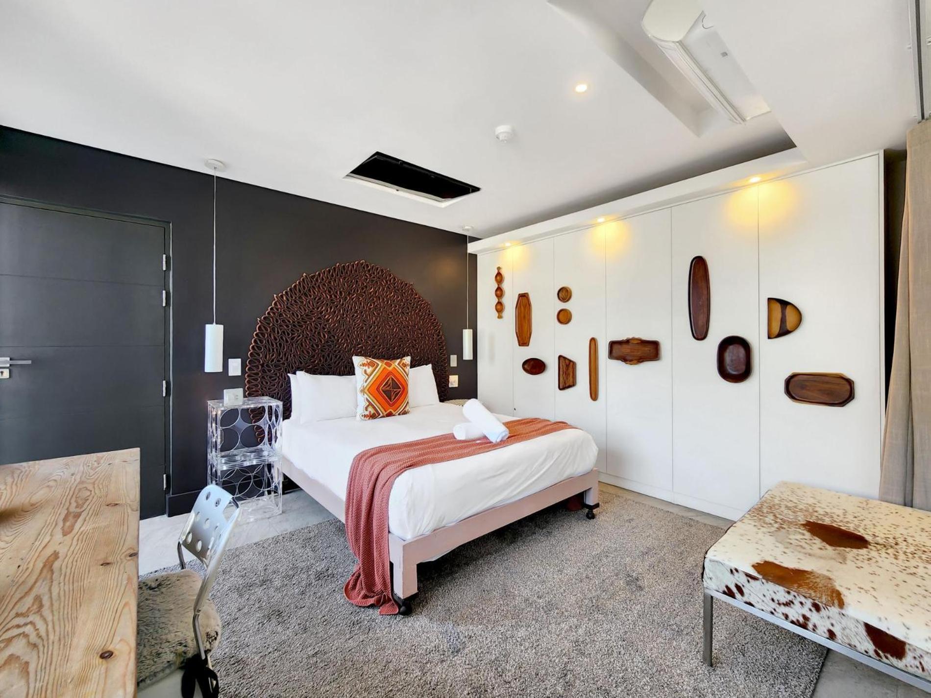 Sea Point 2-bed Designer Pad With Rooftop Pool Apartment *