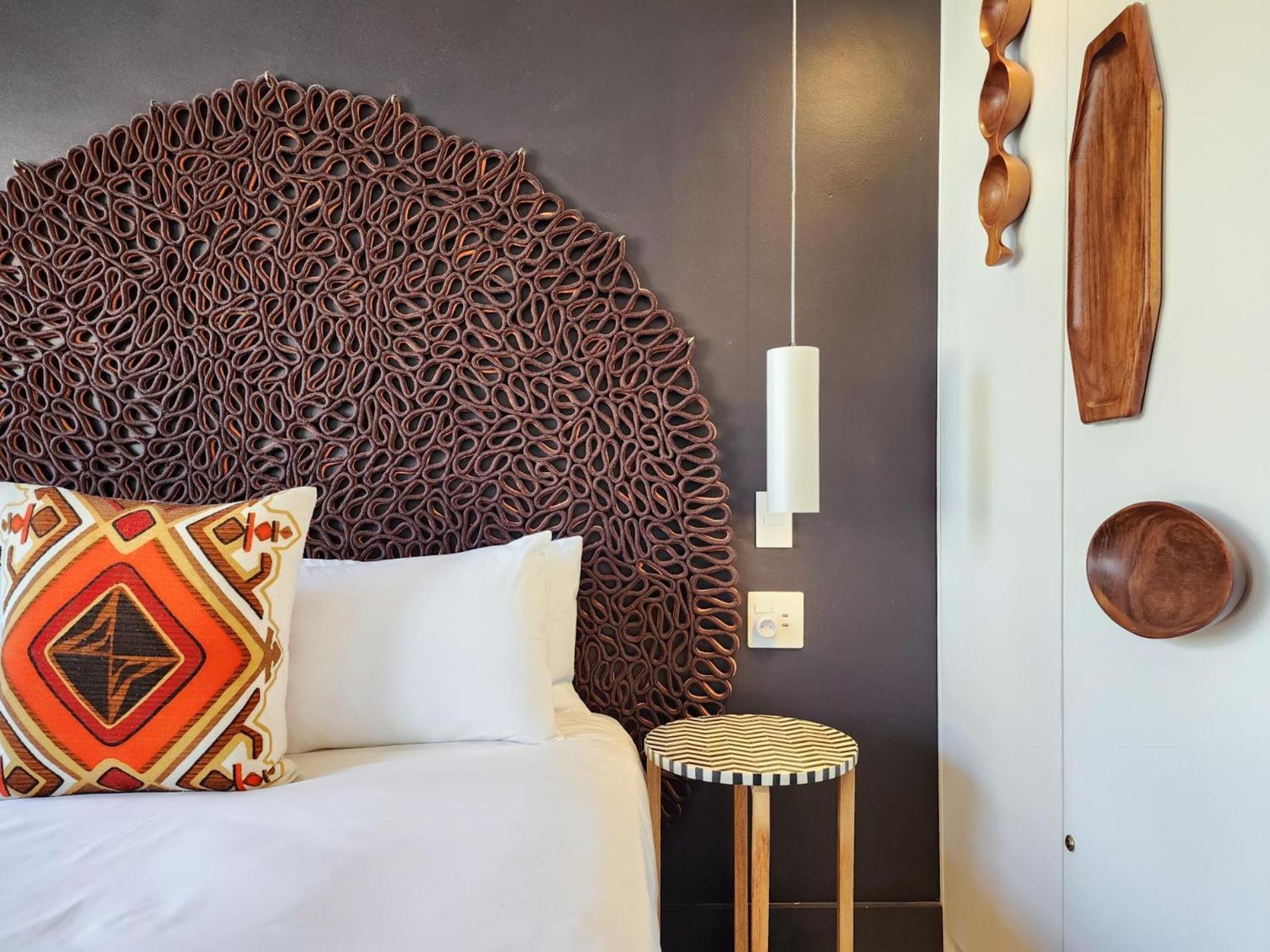 Sea Point 2-bed Designer Pad With Rooftop Pool