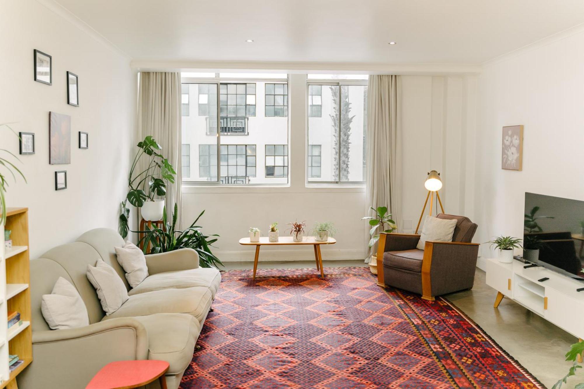 Chic Urban Retreat Apartment