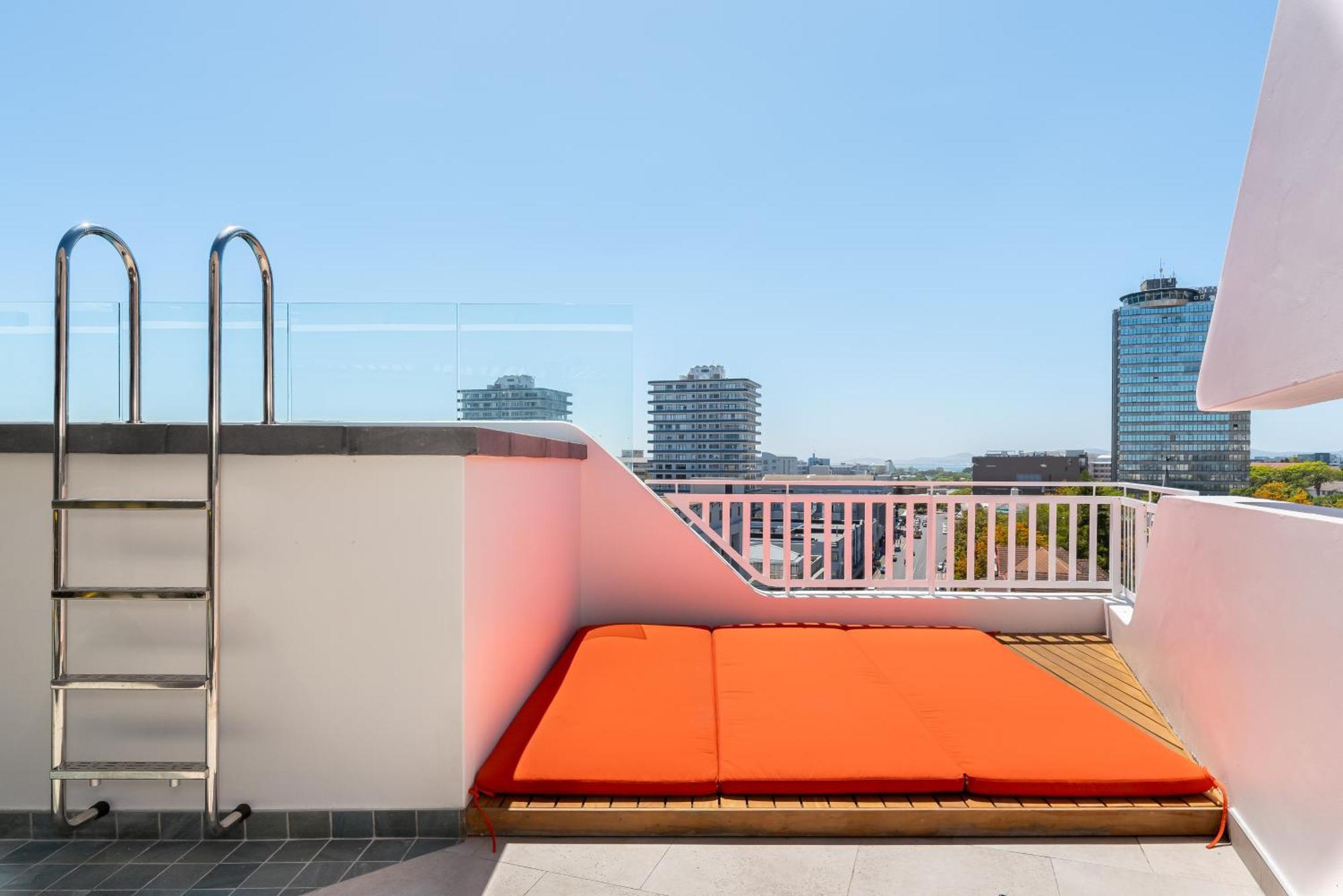 Luxe Sea Point, Rooftop Pool Deck Cape Town