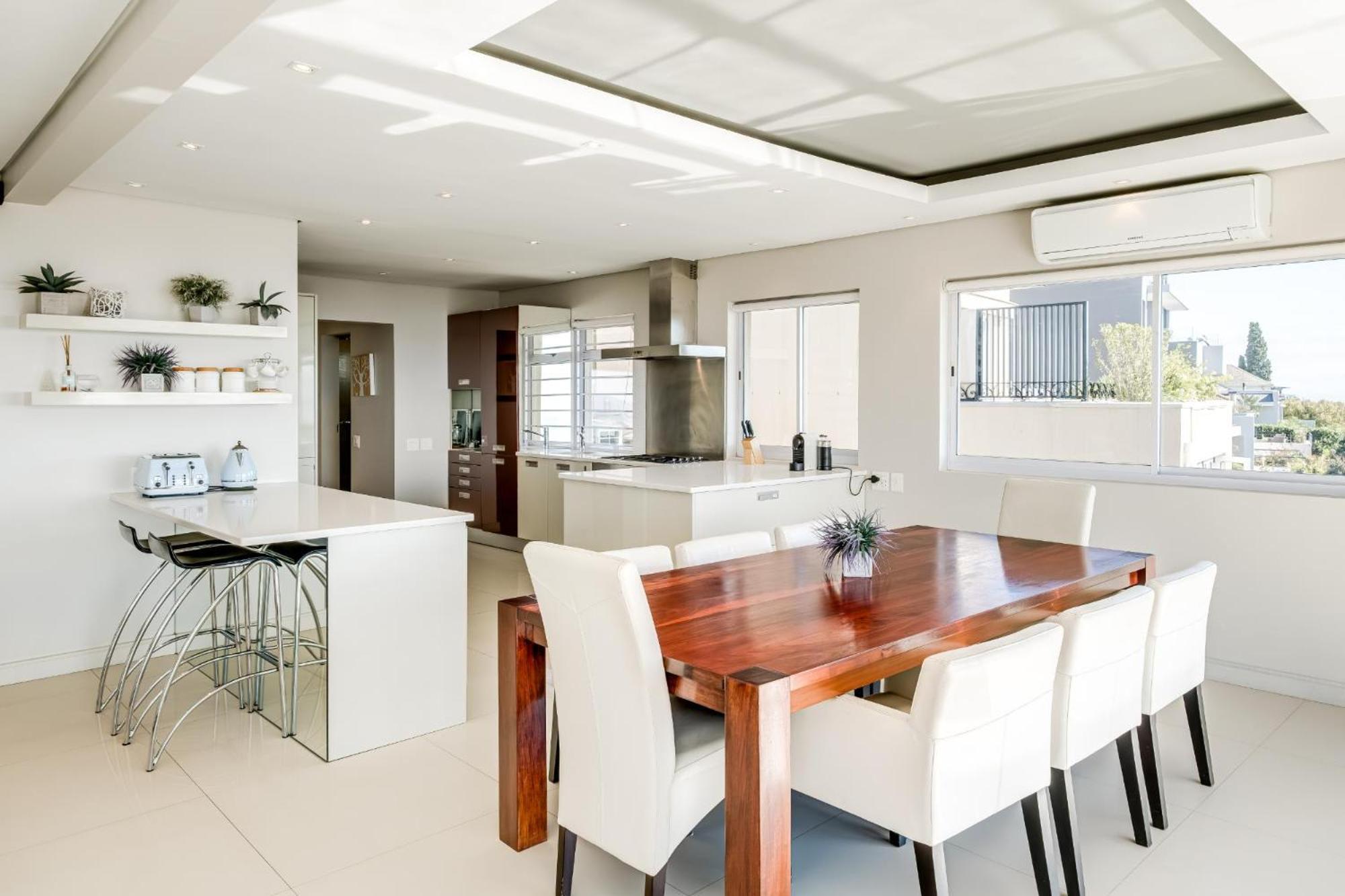 Spacious 3bed Overlooking Panova