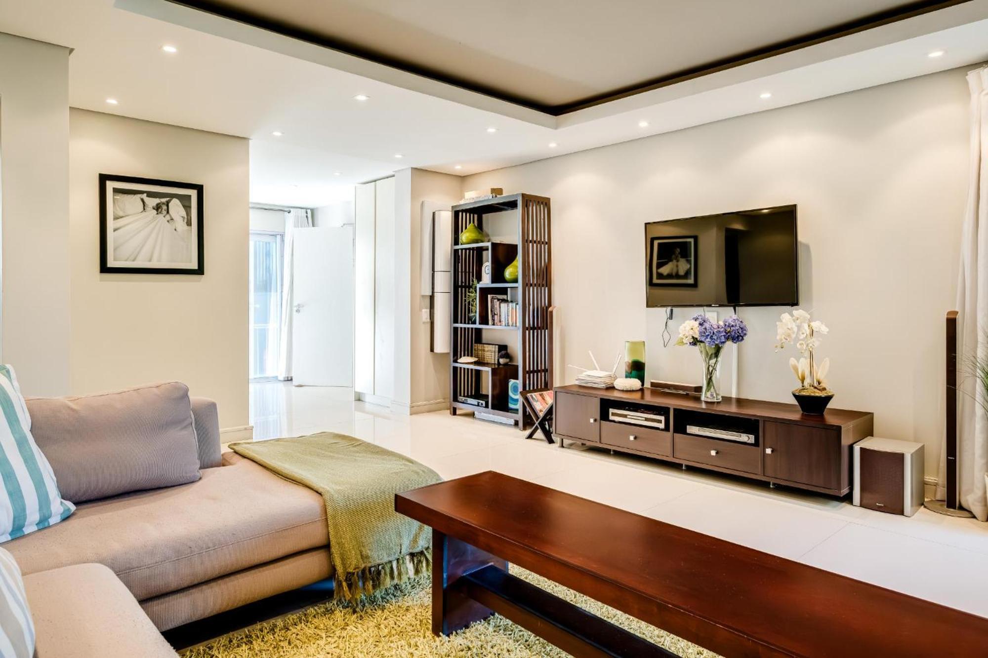 Apartment Spacious 3bed Overlooking Panova Cape Town