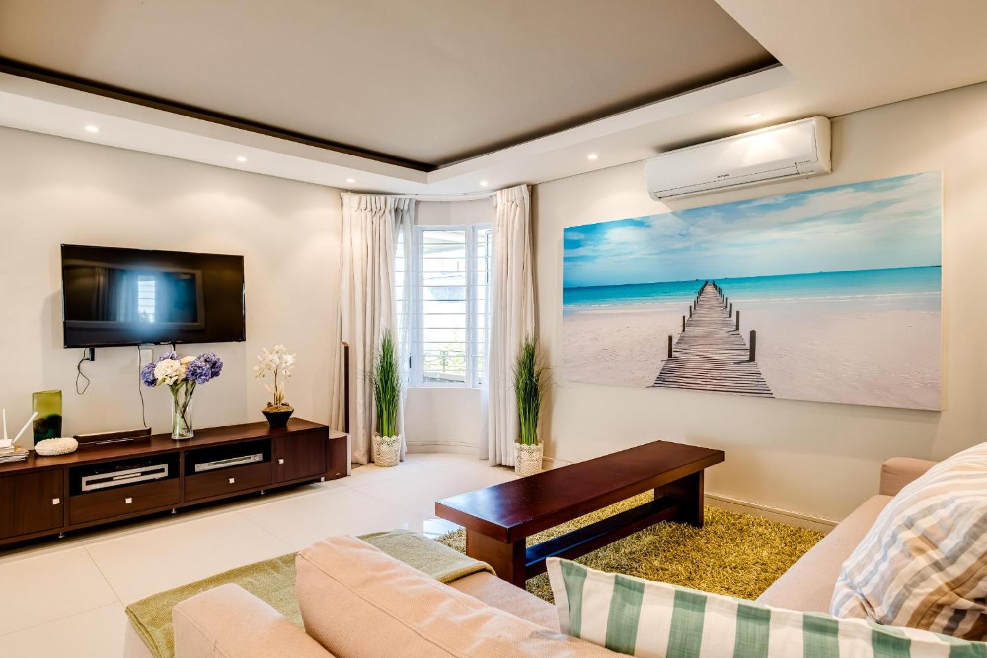 Spacious 3bed Overlooking Panova