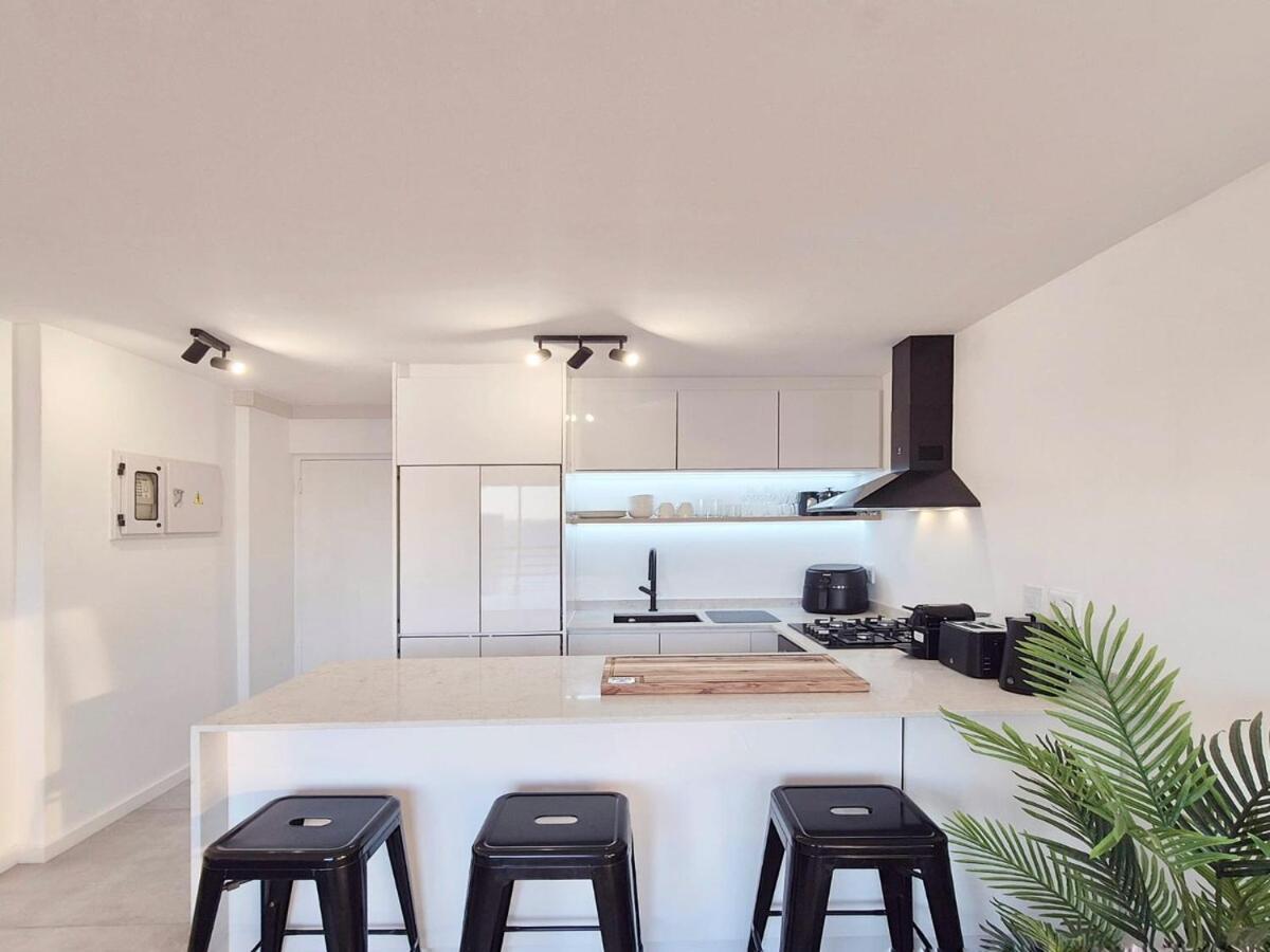 Apartment Luxurious Ocean View Beachfront *