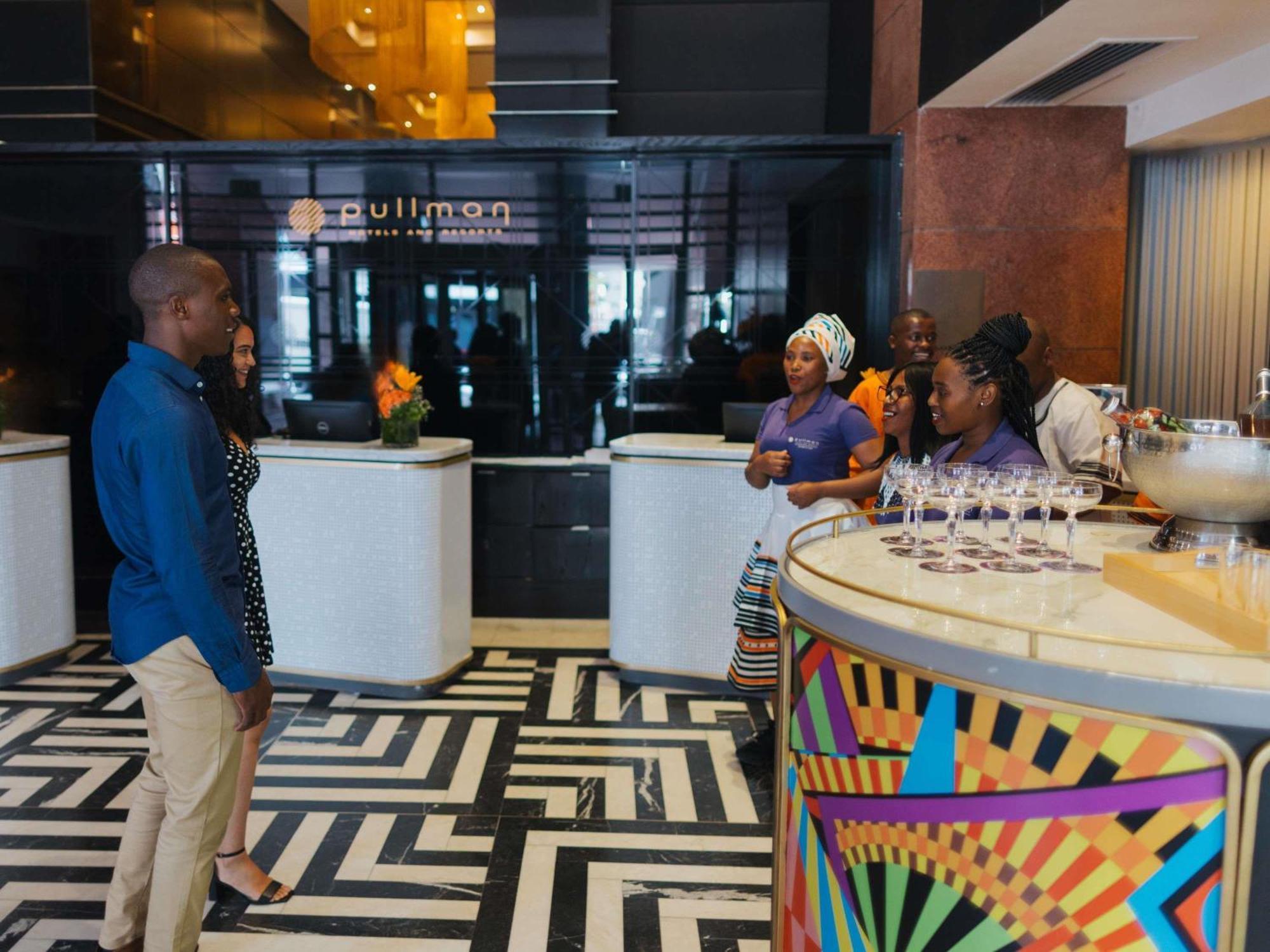 Pullman Centre Hotel 5*