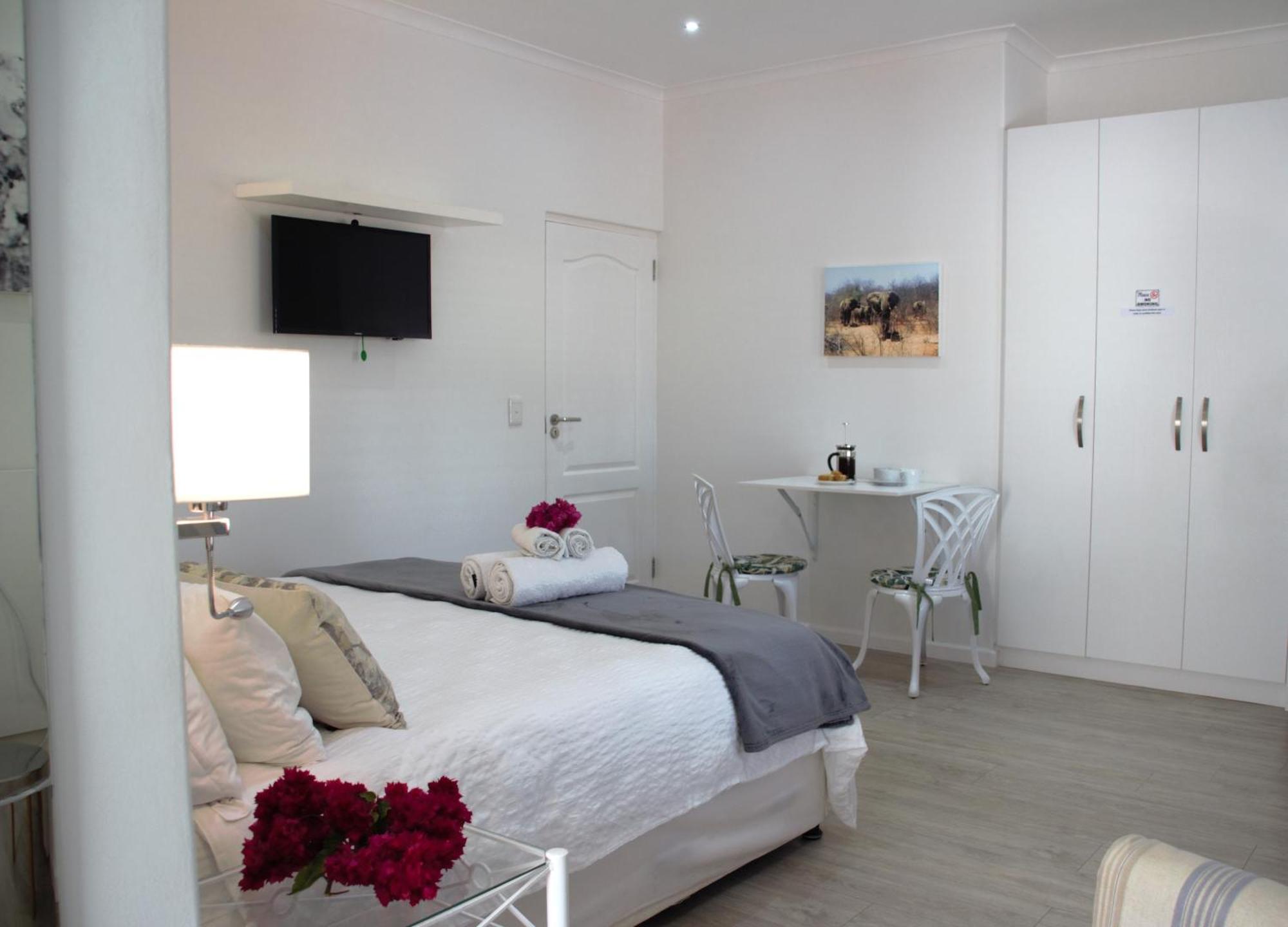 Summer Place, Constantia, Guest house