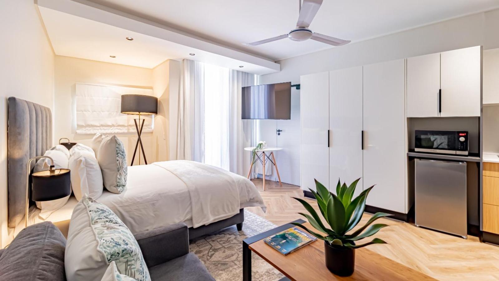 Apartment Luxury One Bed & Bath-on Park