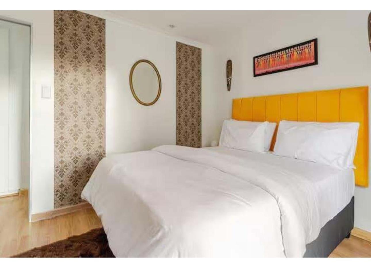 Caline Vip Luxury Jacuzzi &, Swimming Pool Mews Bed & Breakfast *