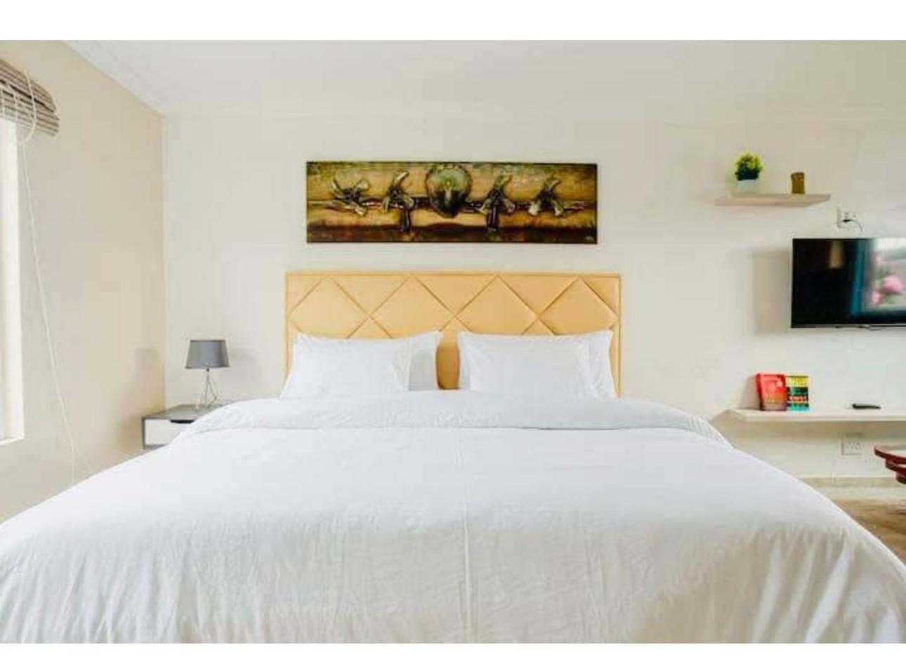 Caline Vip Luxury Jacuzzi &, Swimming Pool Mews Bed & Breakfast *