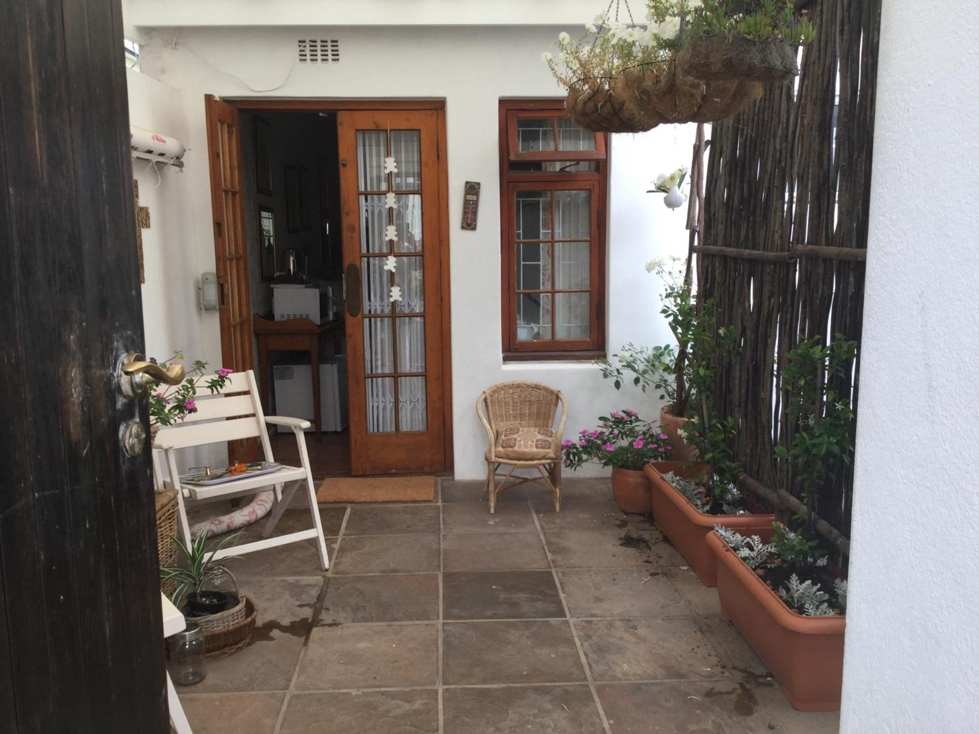 7 Kent And Kings Road * Cape Town
