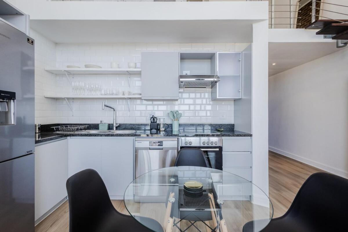 Iconic Harbour Views Penthouse With Parking & Ac Apartment
