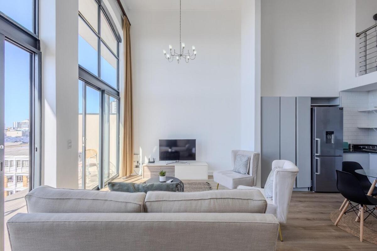 Apartment Iconic Harbour Views Penthouse With Parking & Ac
