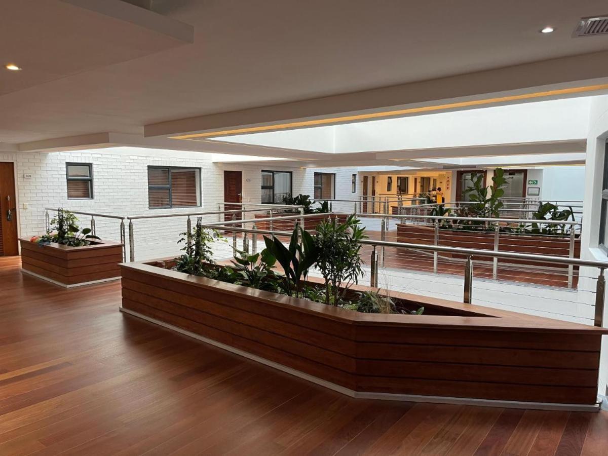 Iconic Harbour Views Penthouse With Parking & Ac * Cape Town