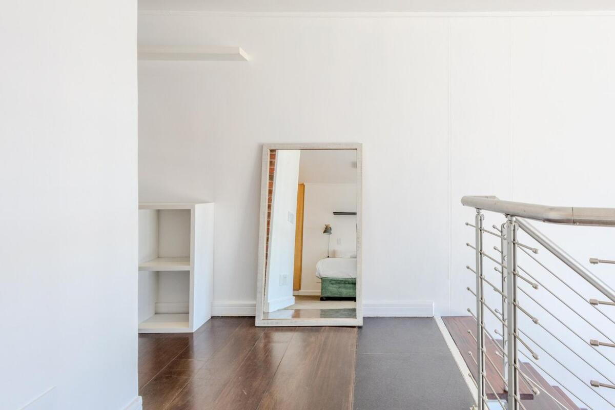 Iconic Harbour Views Penthouse With Parking & Ac Apartment *