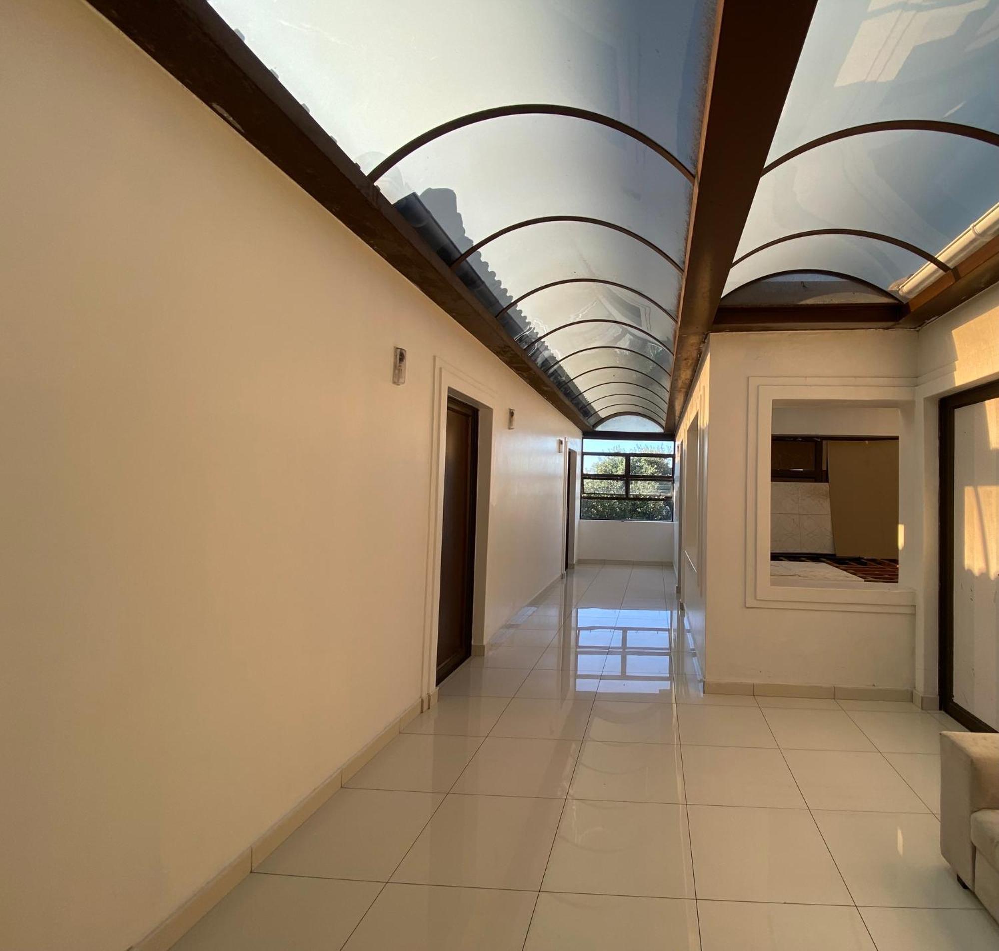 Luxe In Parow North * Cape Town