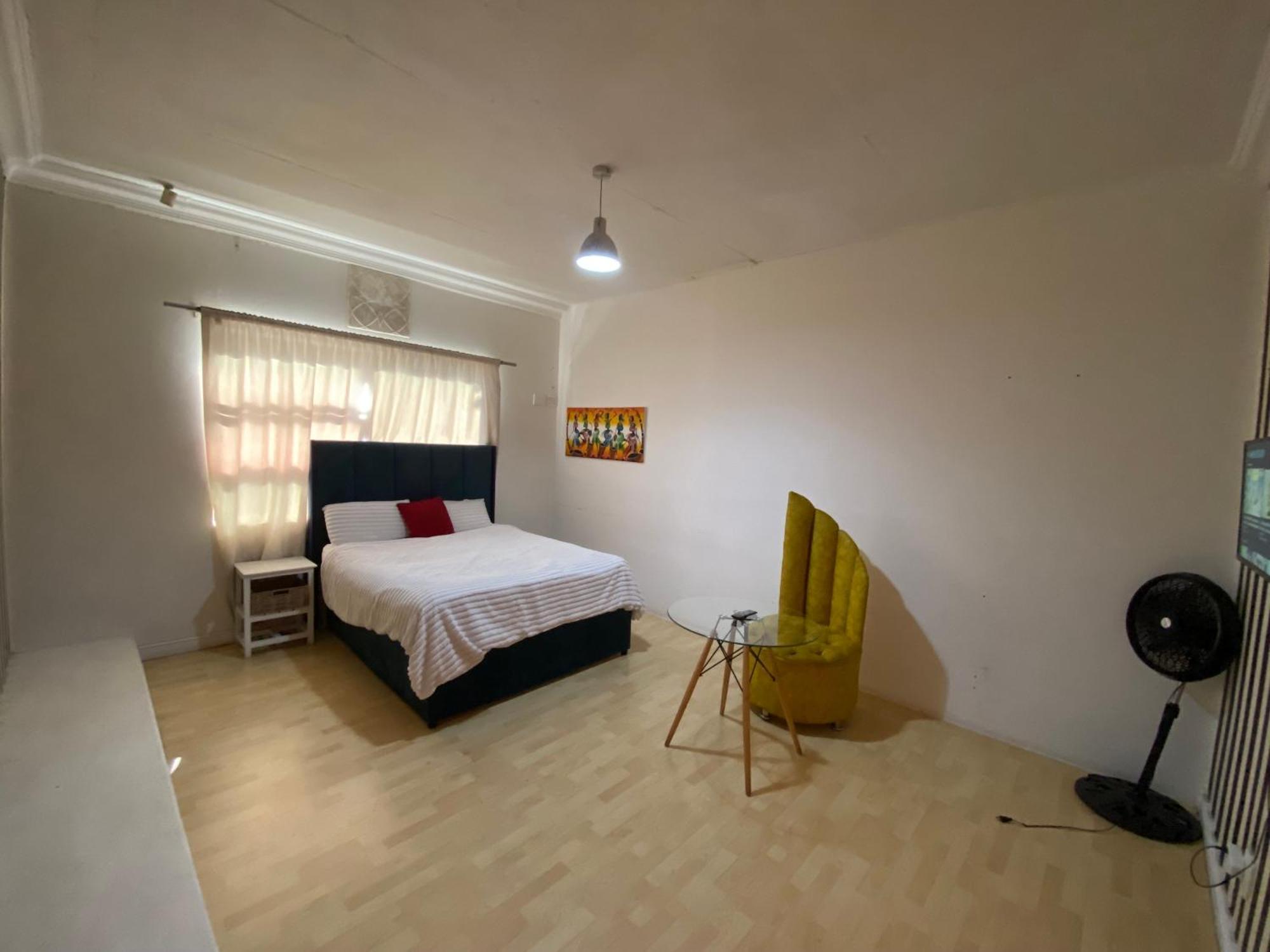 Luxe In Parow North Guest house