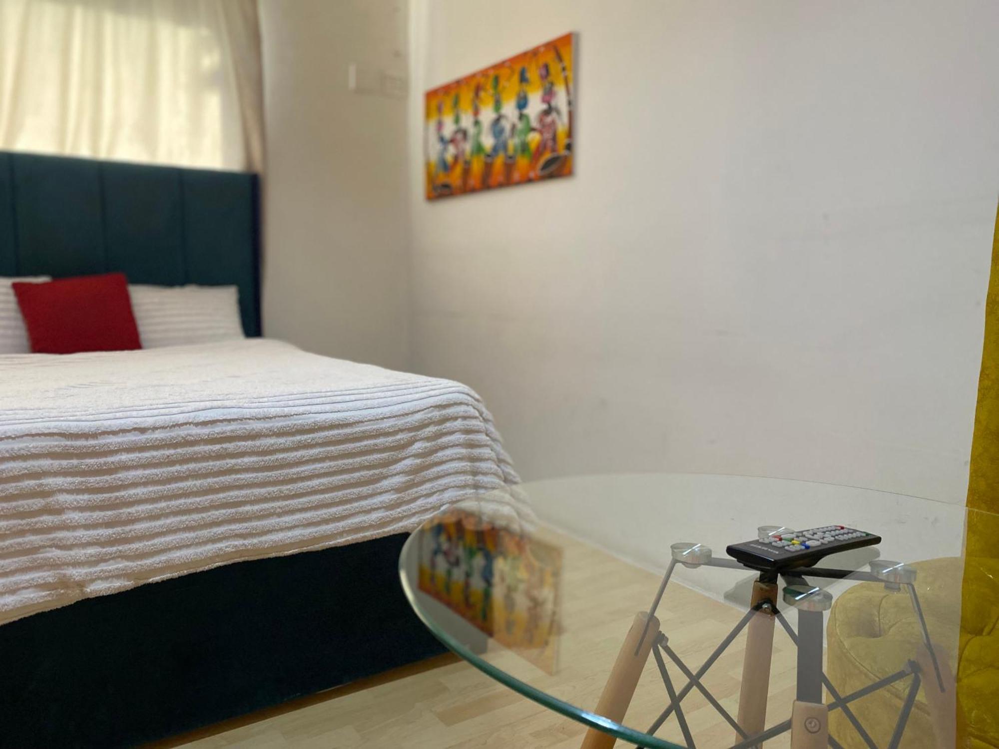 Luxe In Parow North