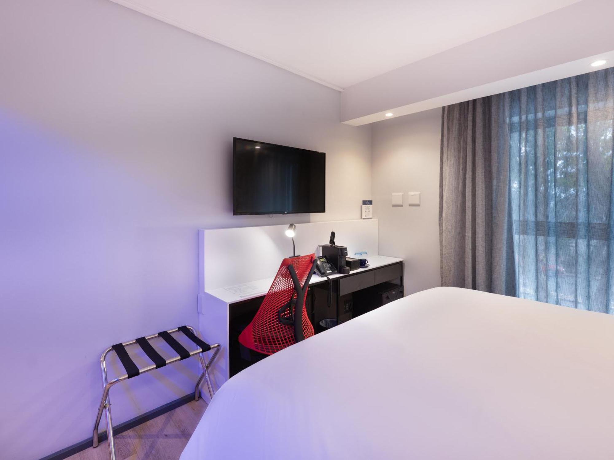 Hotel Anew Point 4*