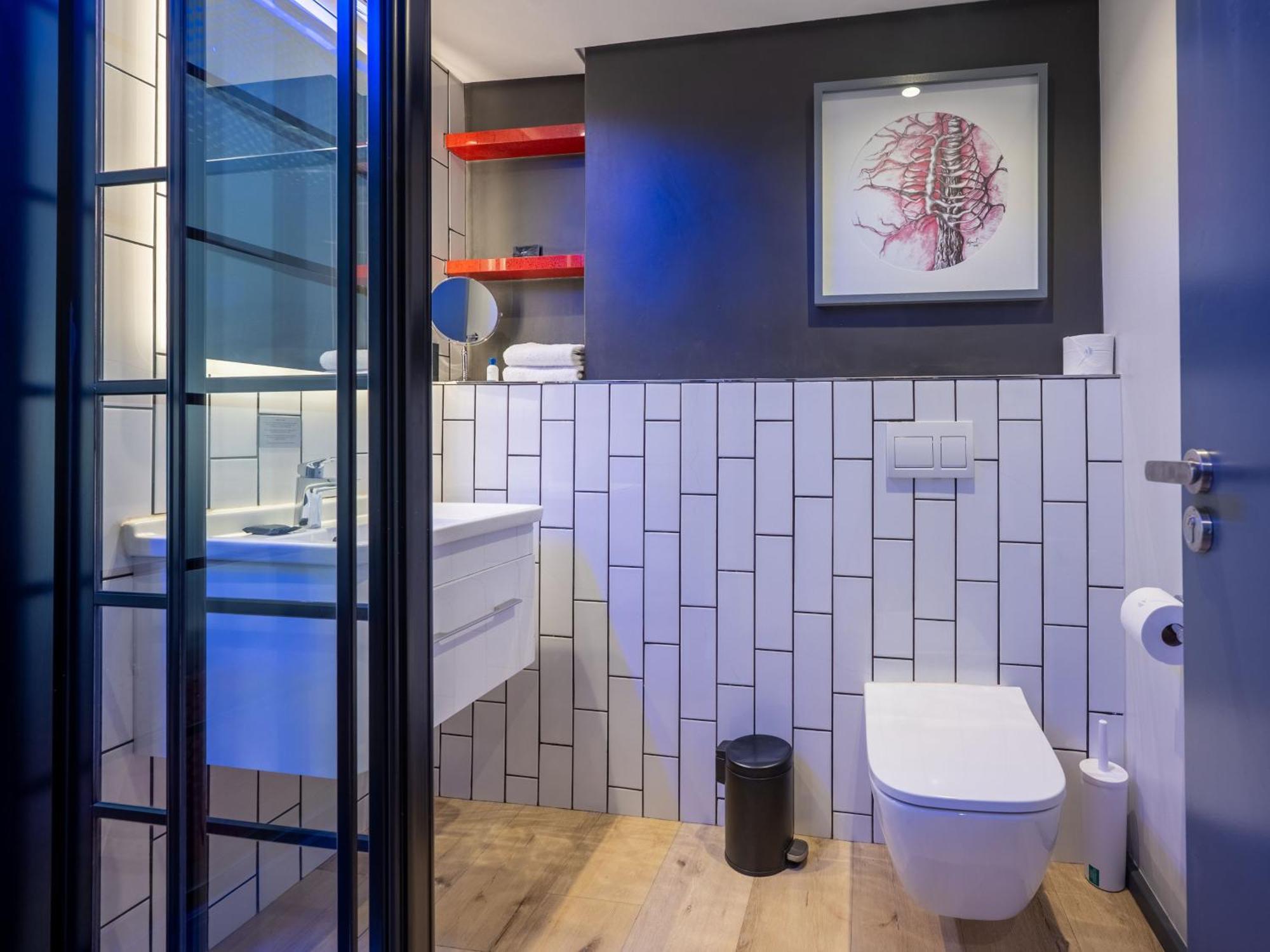 Hotel Anew Point Cape Town