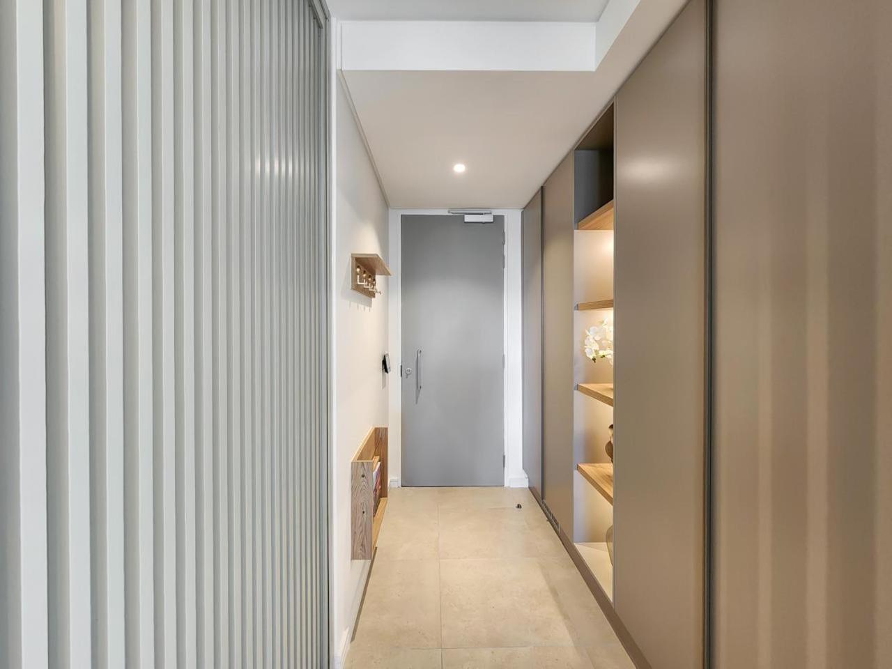 The Braemar Point Two Bed, Two Bath, Parking *