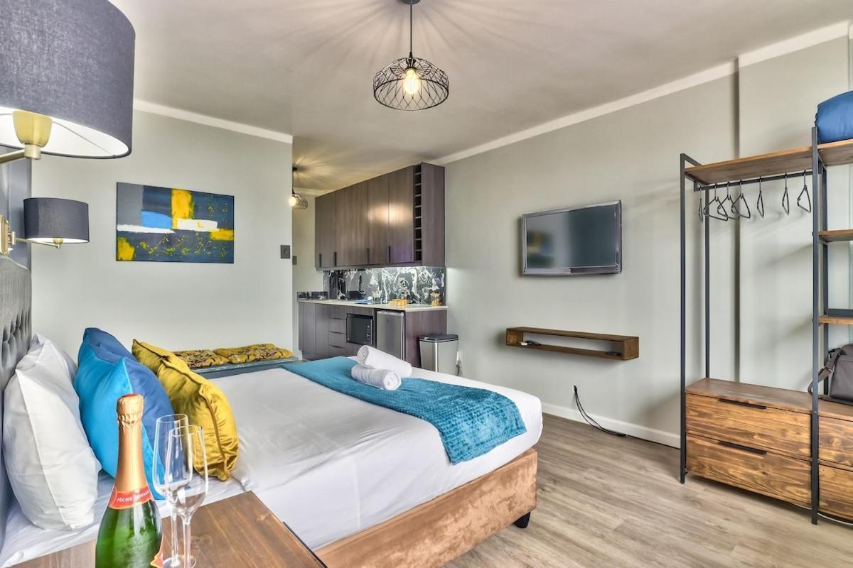 Holiday home Stunning In Kloof For Romantic Getaway! Cape Town