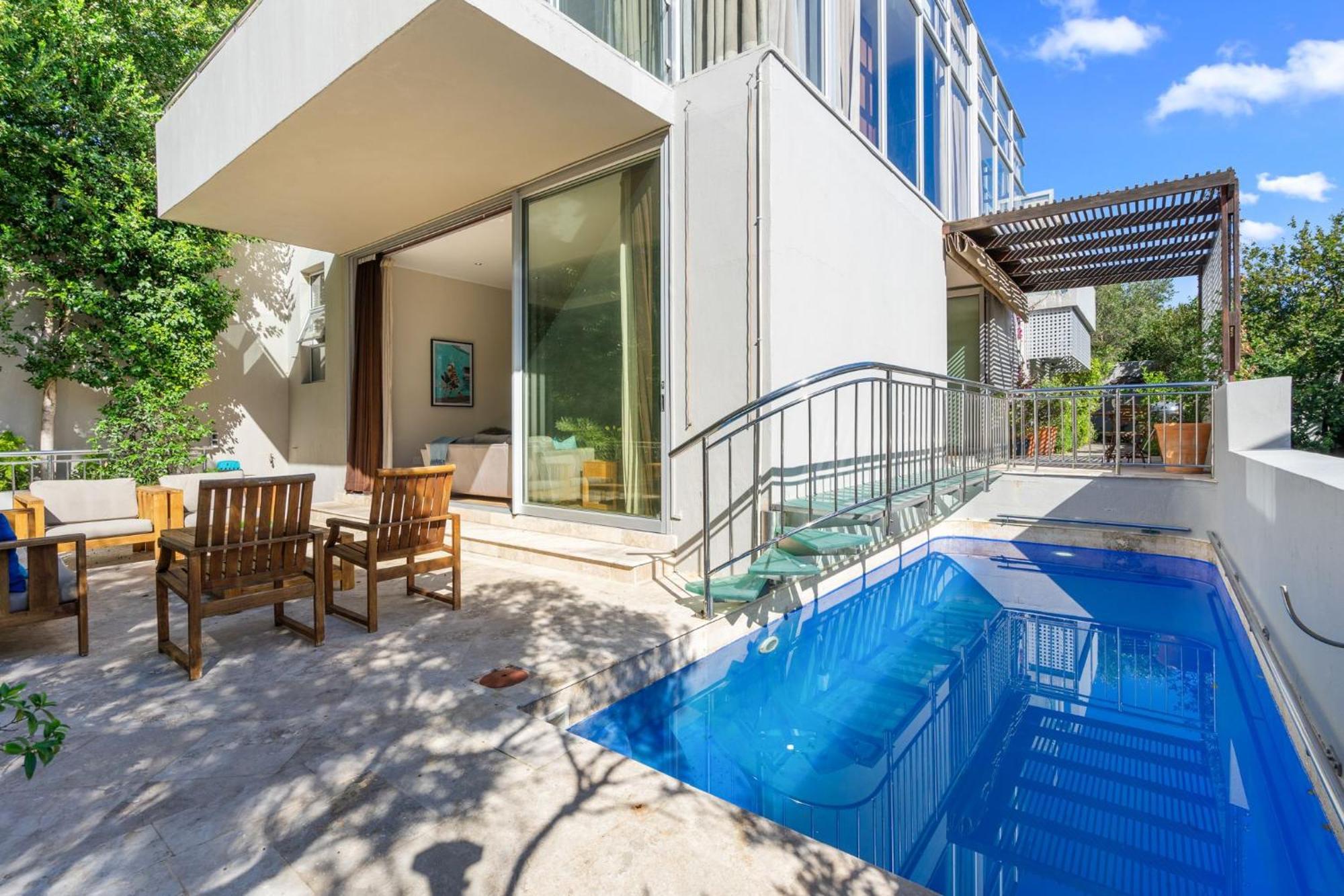 Holiday home Serene Living On The Grange By Host Agents *
