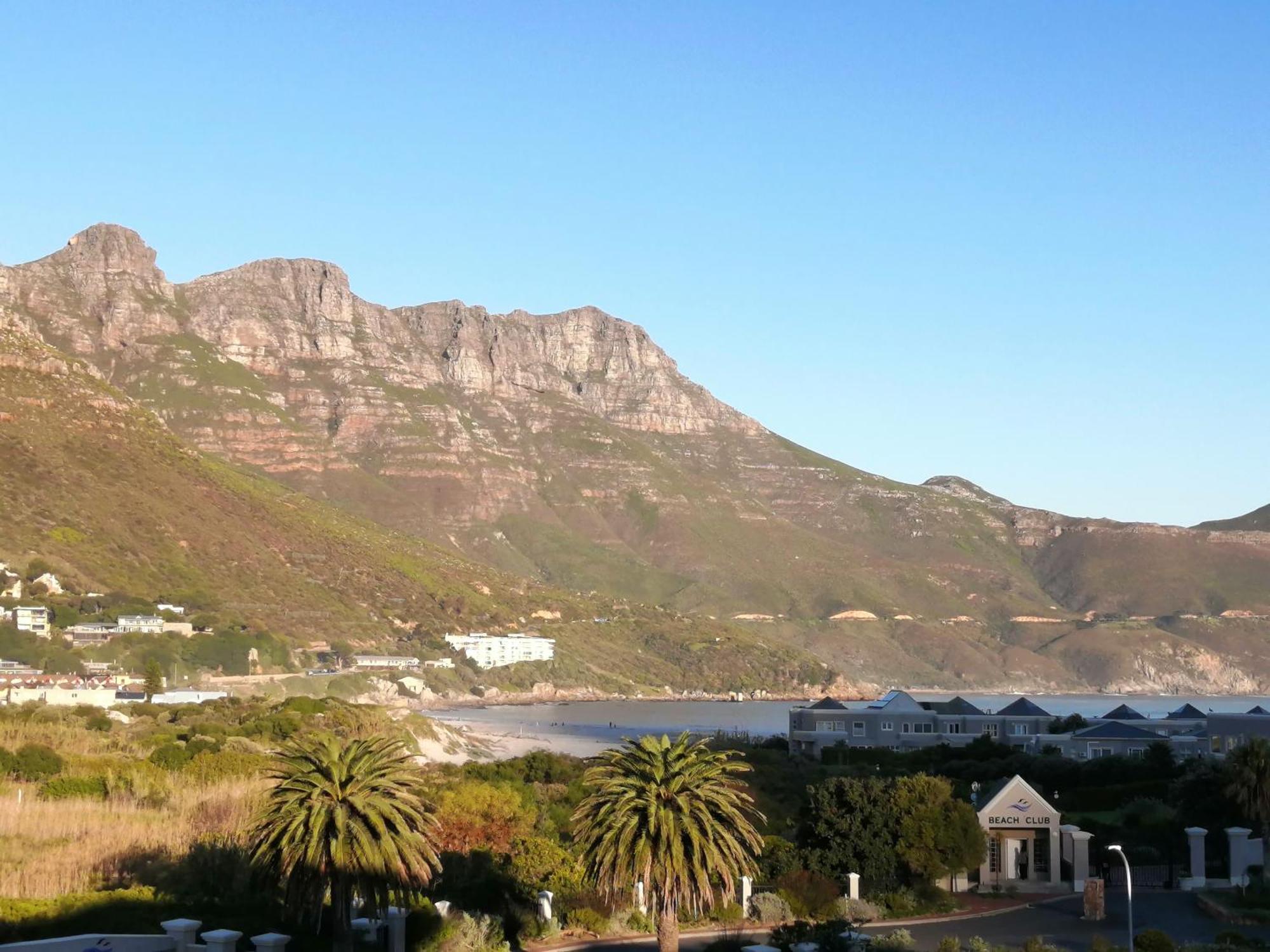 With Magical Mountain And Sea Views Apartment