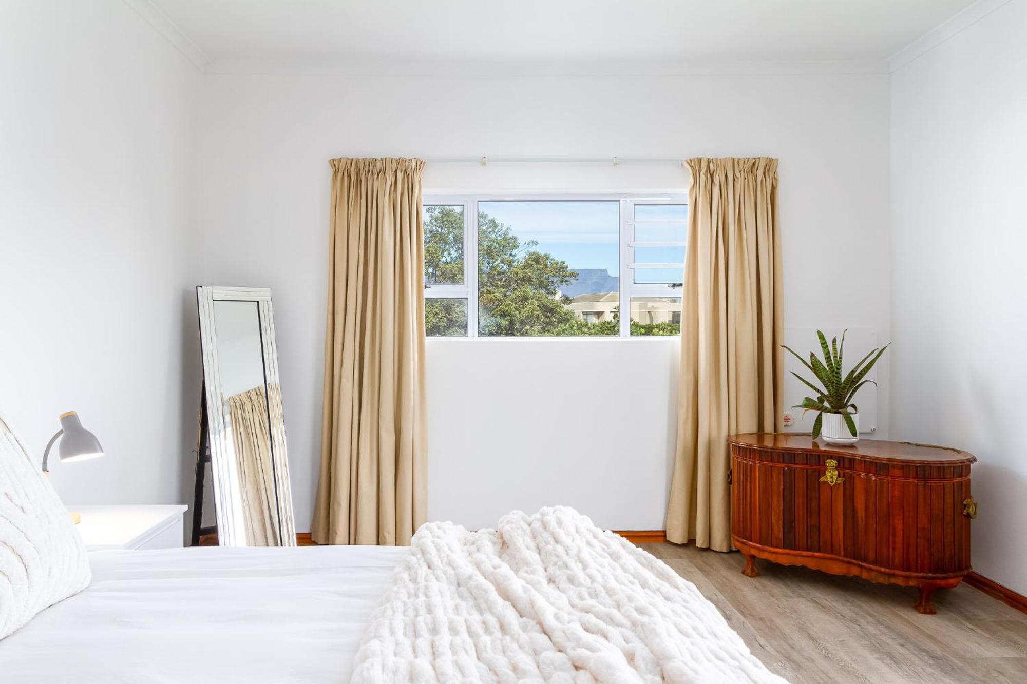 Beachside Haven Apartment