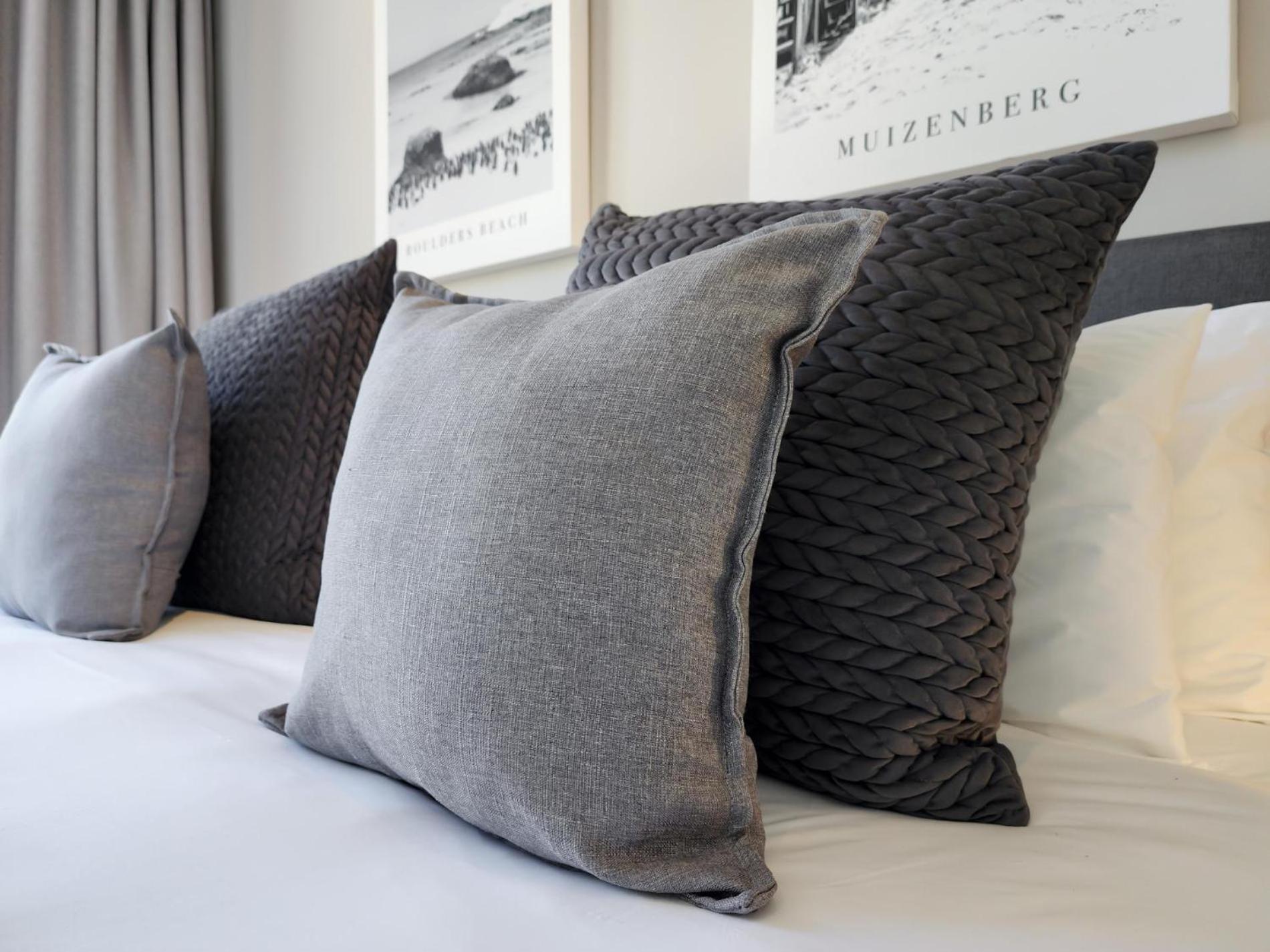 Apartment Sea Point Modern 2-bed With Ocean Mountain Views *
