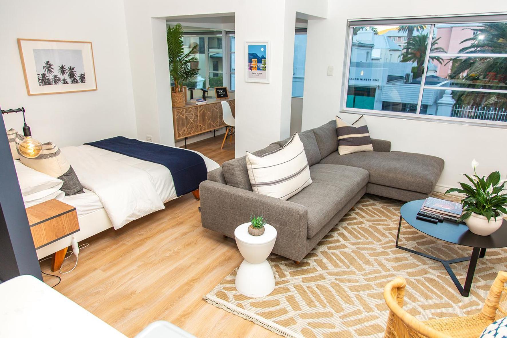 Apartment Chic With Mountain Views Cape Town