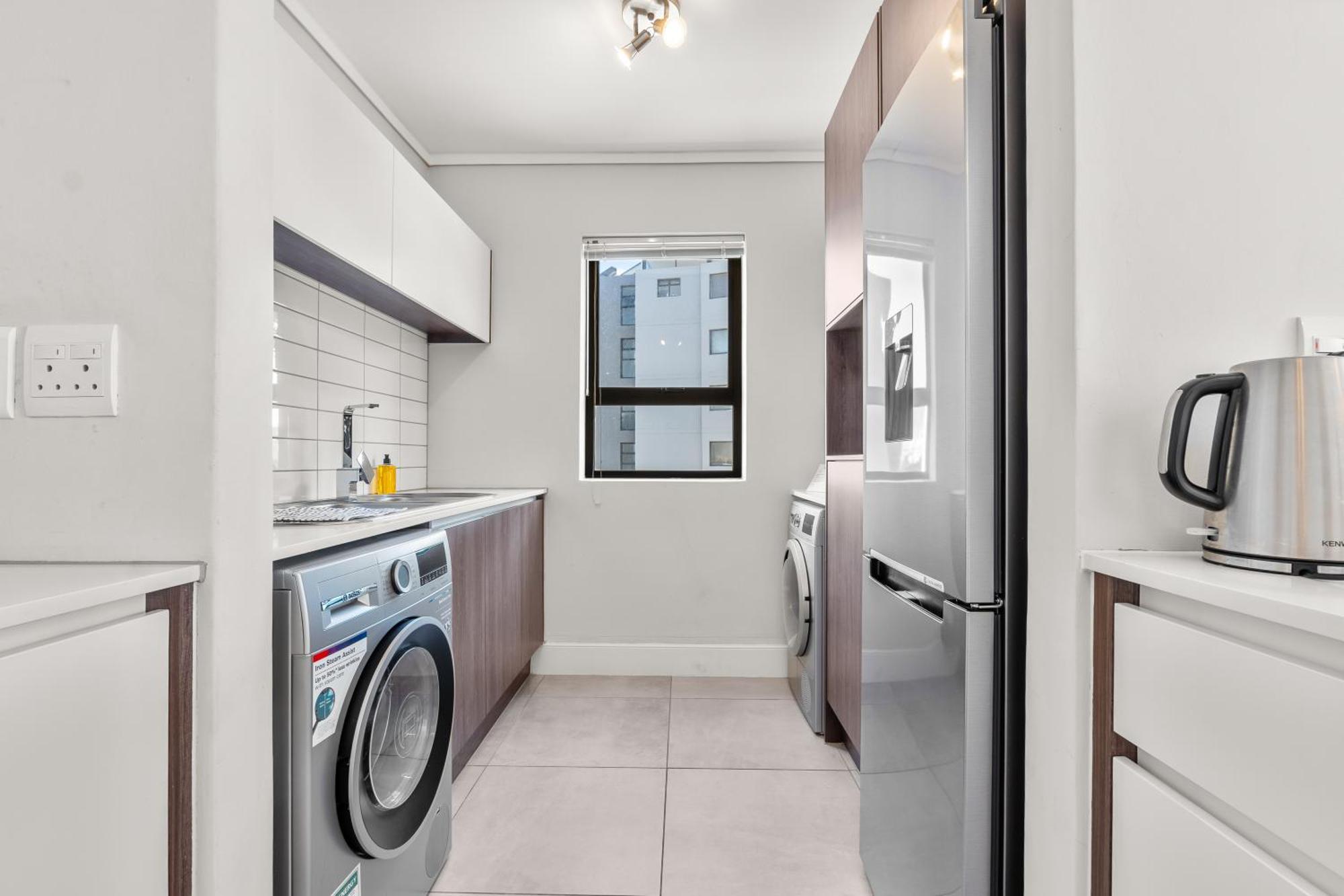 Apartment Waters Edge Luxury Century Cape Town
