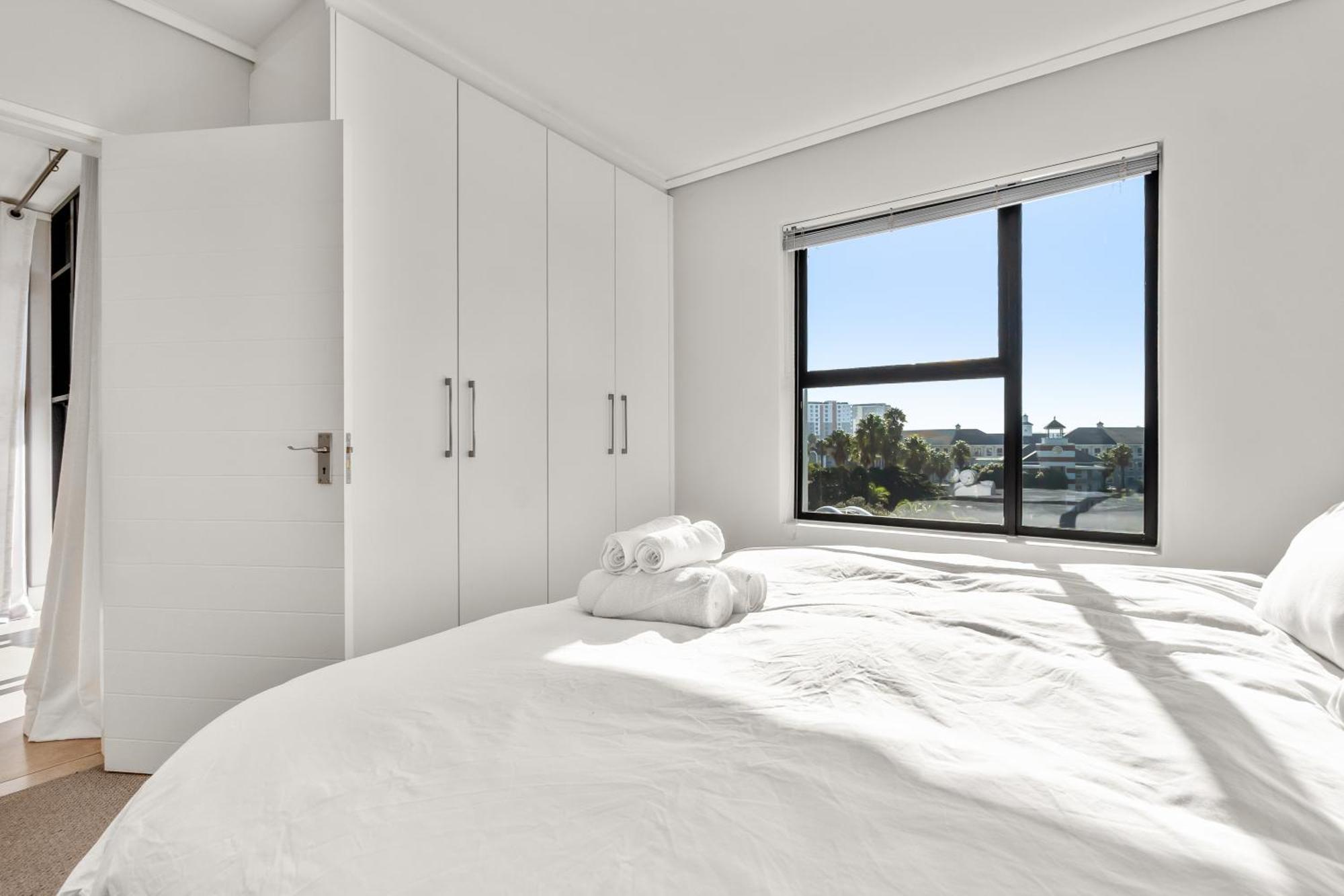 Waters Edge Luxury Century Cape Town
