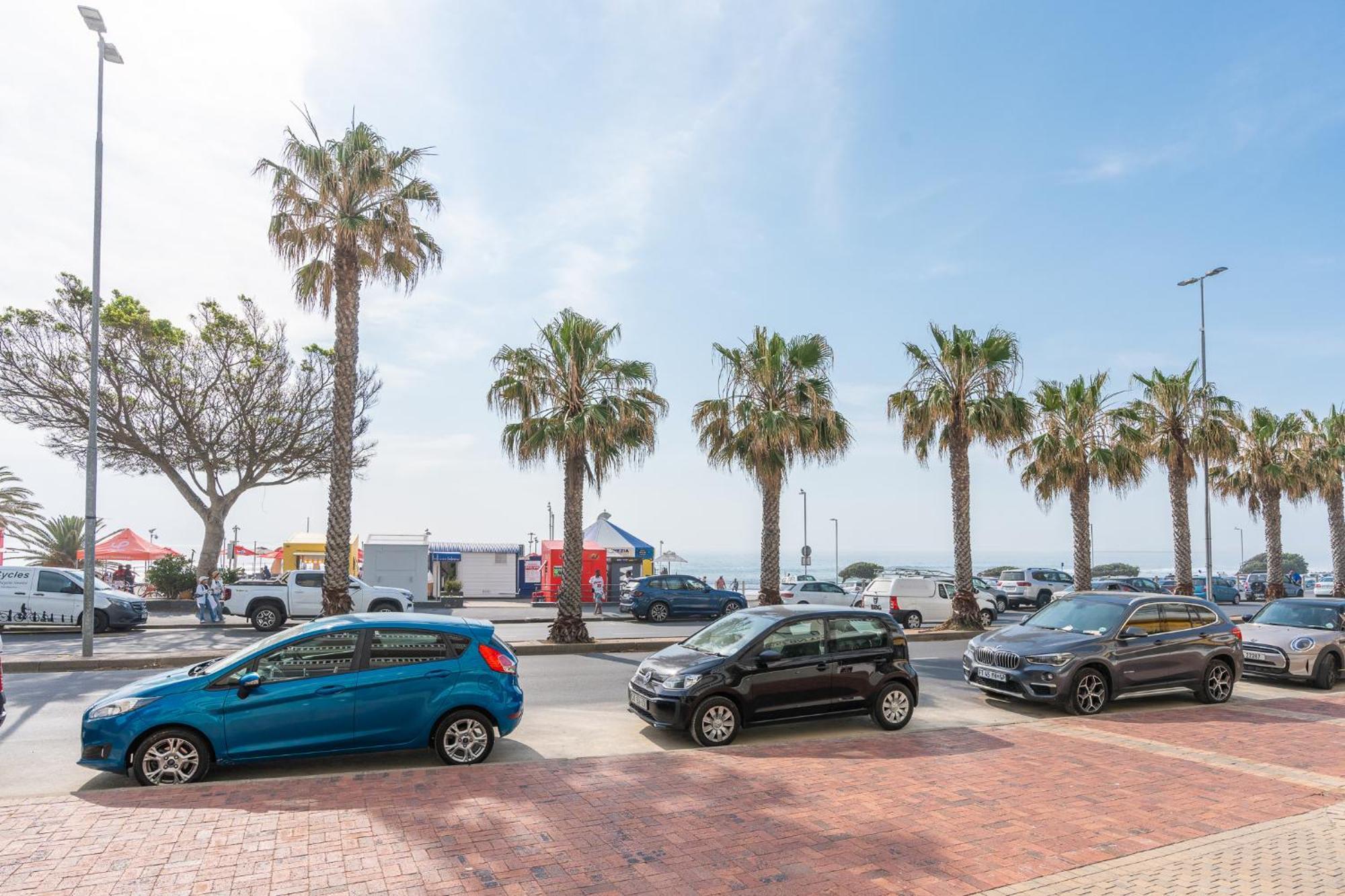 Centrally Vacation Home In Beach Road Apartment