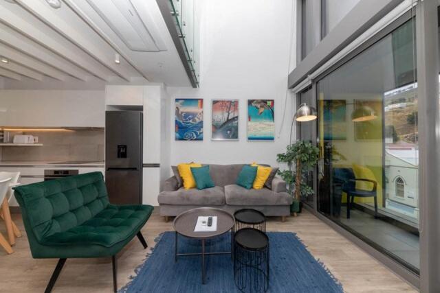 117 On Loft Views & Style *
