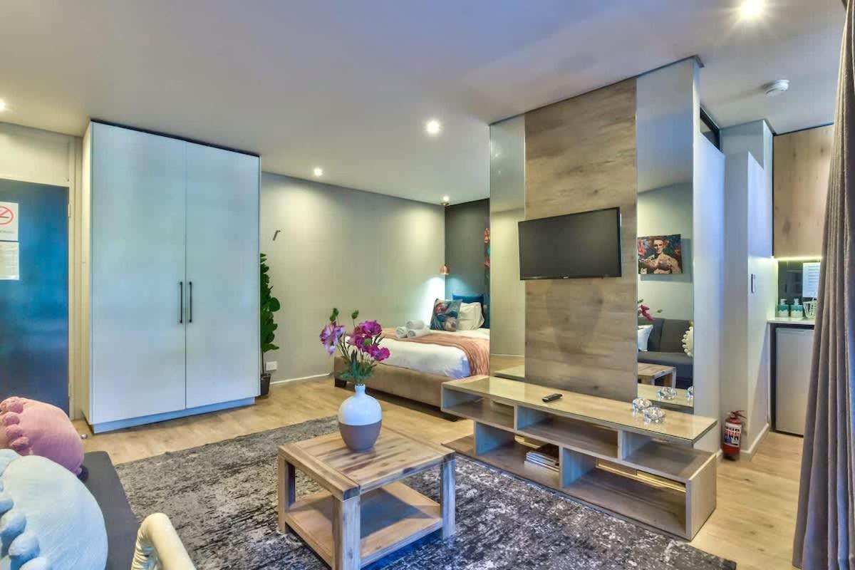 St Martini Gardens Studio * Cape Town