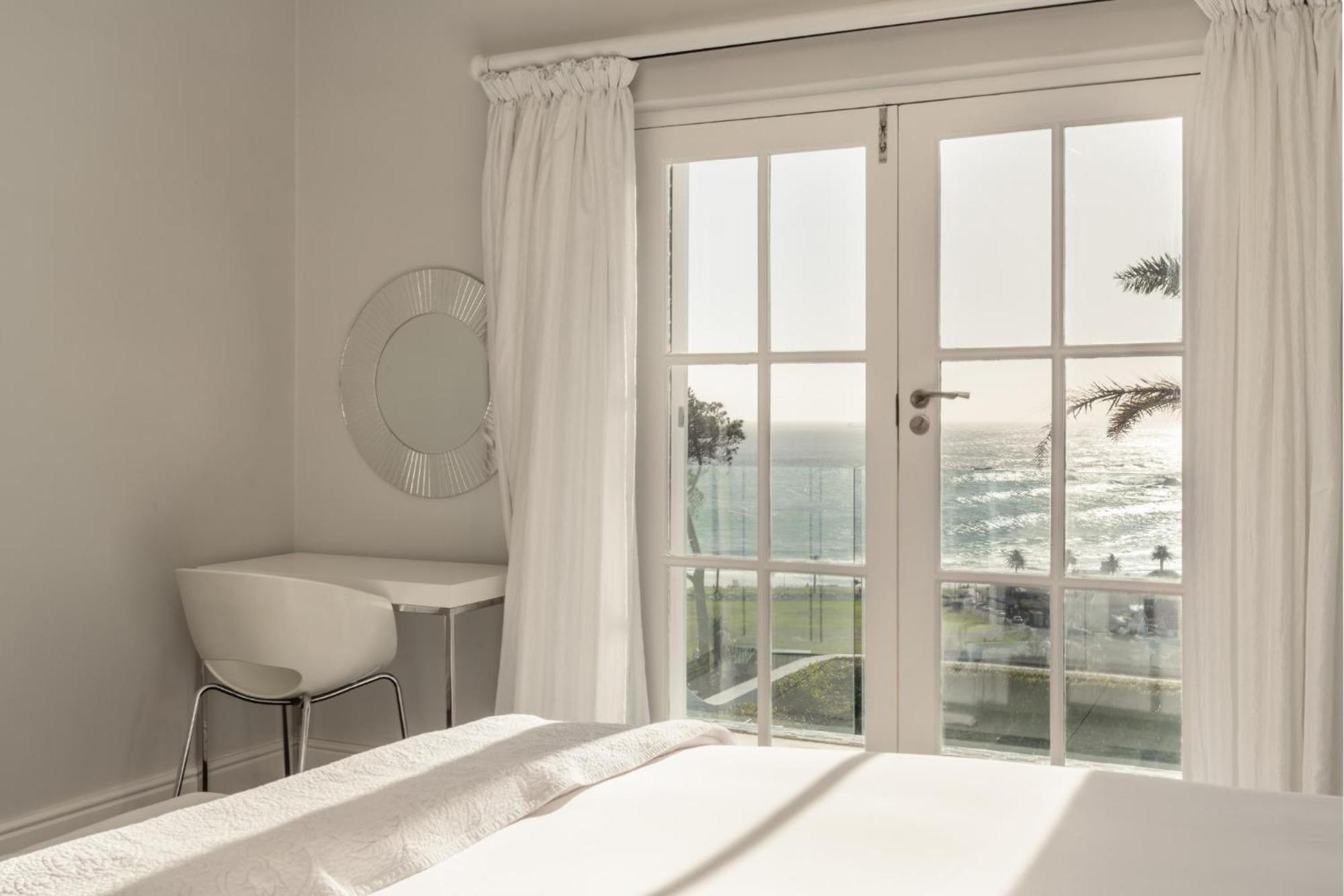 Incredible 6bed W Pool In Camps Bay Galazzio * Cape Town
