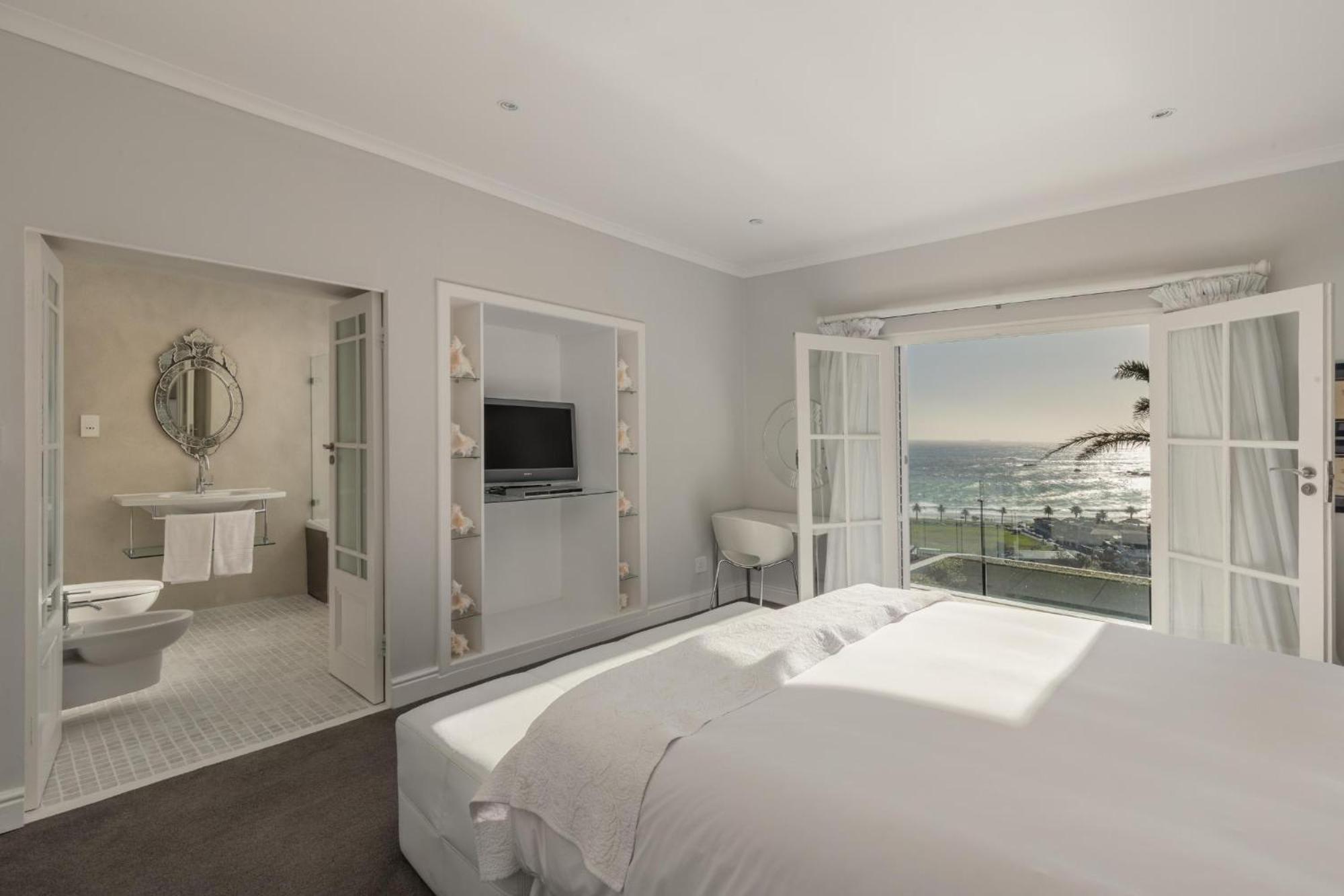 Incredible 6bed W Pool In Camps Bay Galazzio Villa Cape Town