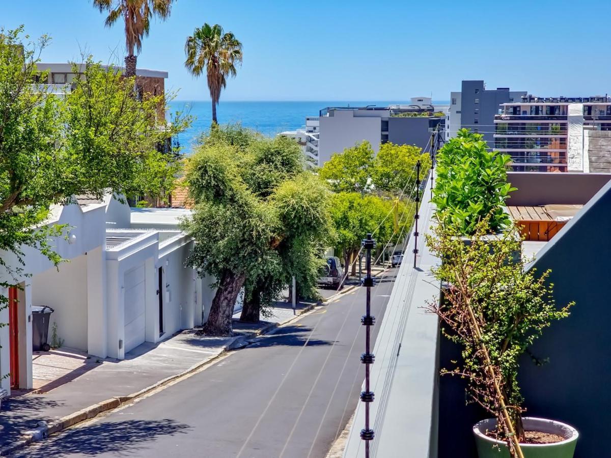 Apartment Luxury Near With Ac And Patio *