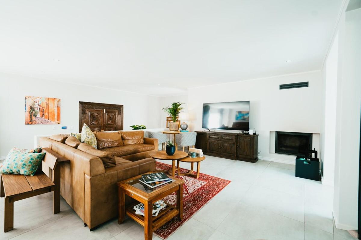 Westridge - 5 Minutes From Constantia Wine Farms Pousada Cidade Do Cabo