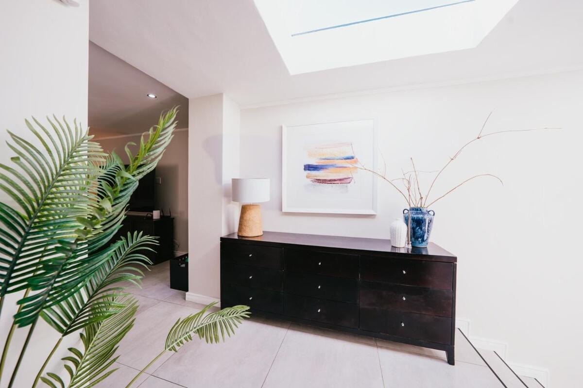 Westridge - 5 Minutes From Constantia Wine Farms Pousada *