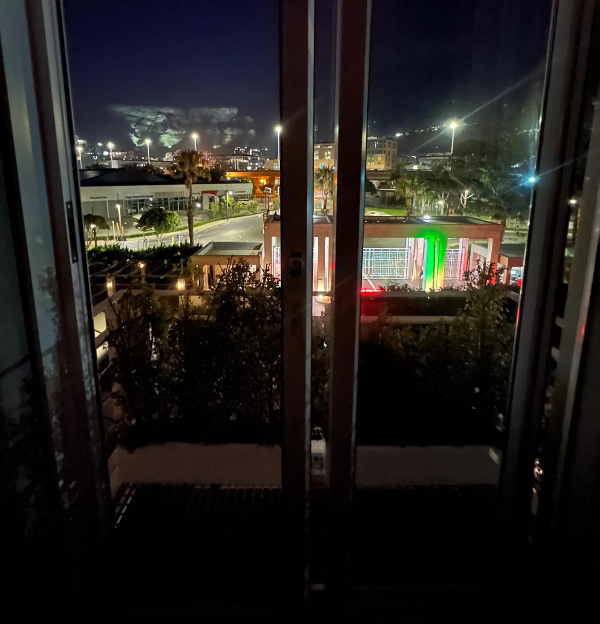 V&a Waterfront Luxury 3 Bedroom With 1000 Views