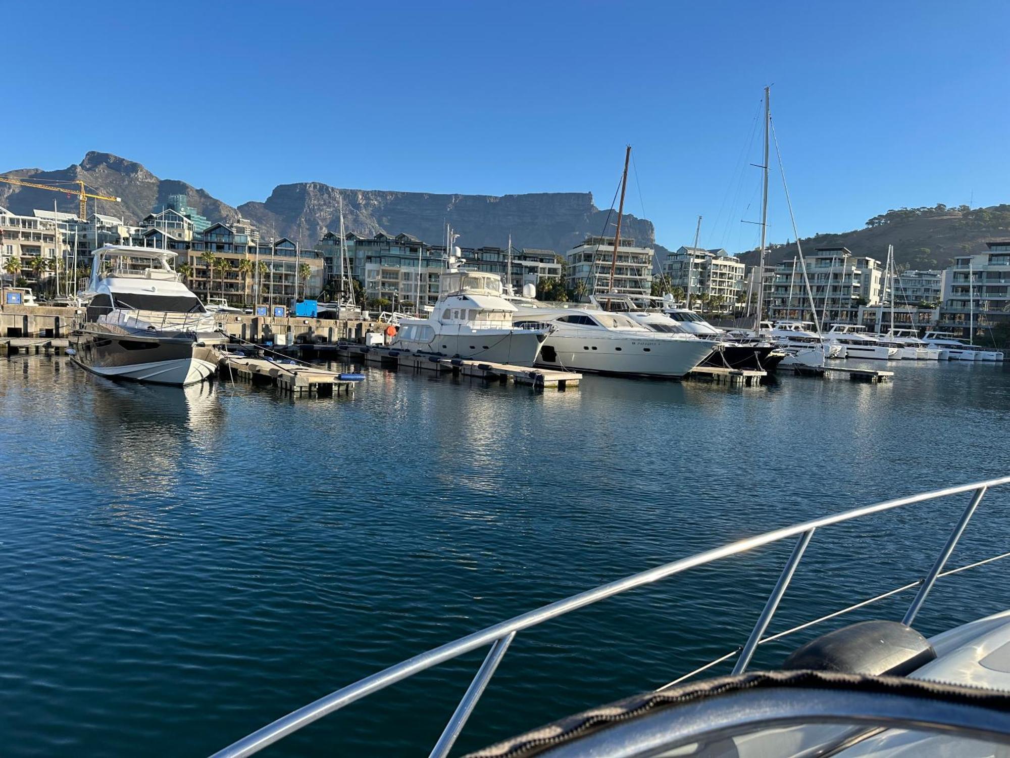 Apartment V&a Waterfront Luxury 3 Bedroom With 1000 Views